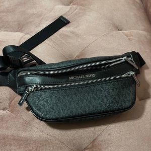 Michael kors small belt bag